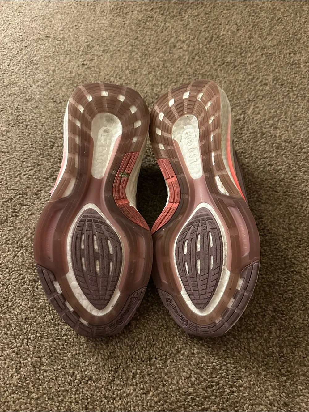 Adidas Ultraboost 22 women's sneakers - mauve with orange accents